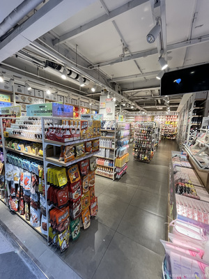 陈如刚日用百货商行 社区生活的便捷驿站